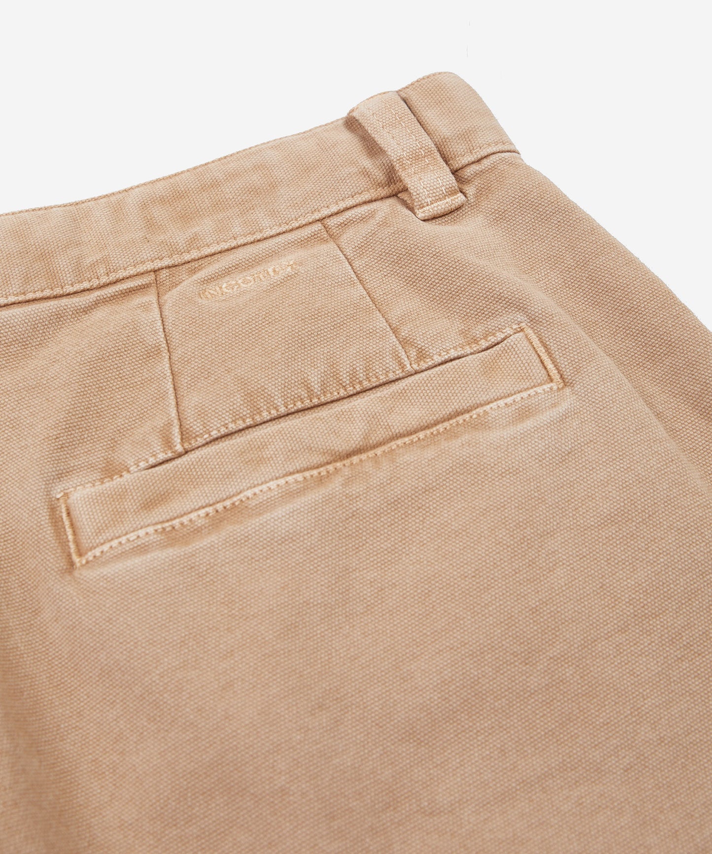 Pantalone carrot fit in cotone canvas