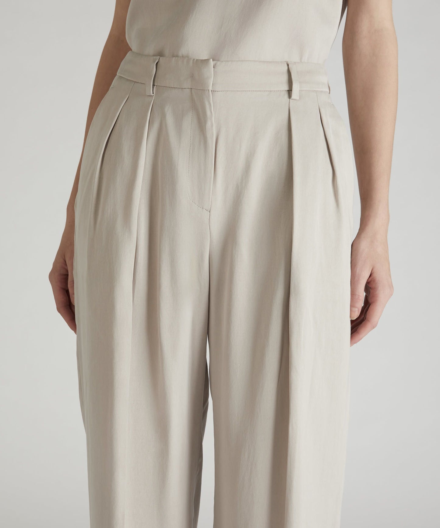 Wide-fit lyocell trousers