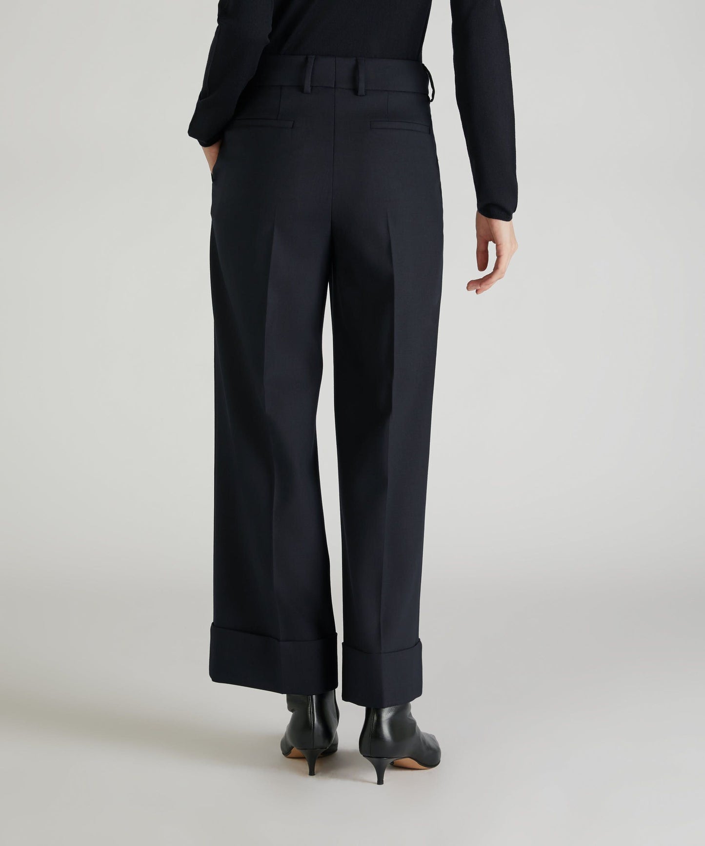 Regular-fit wool trousers