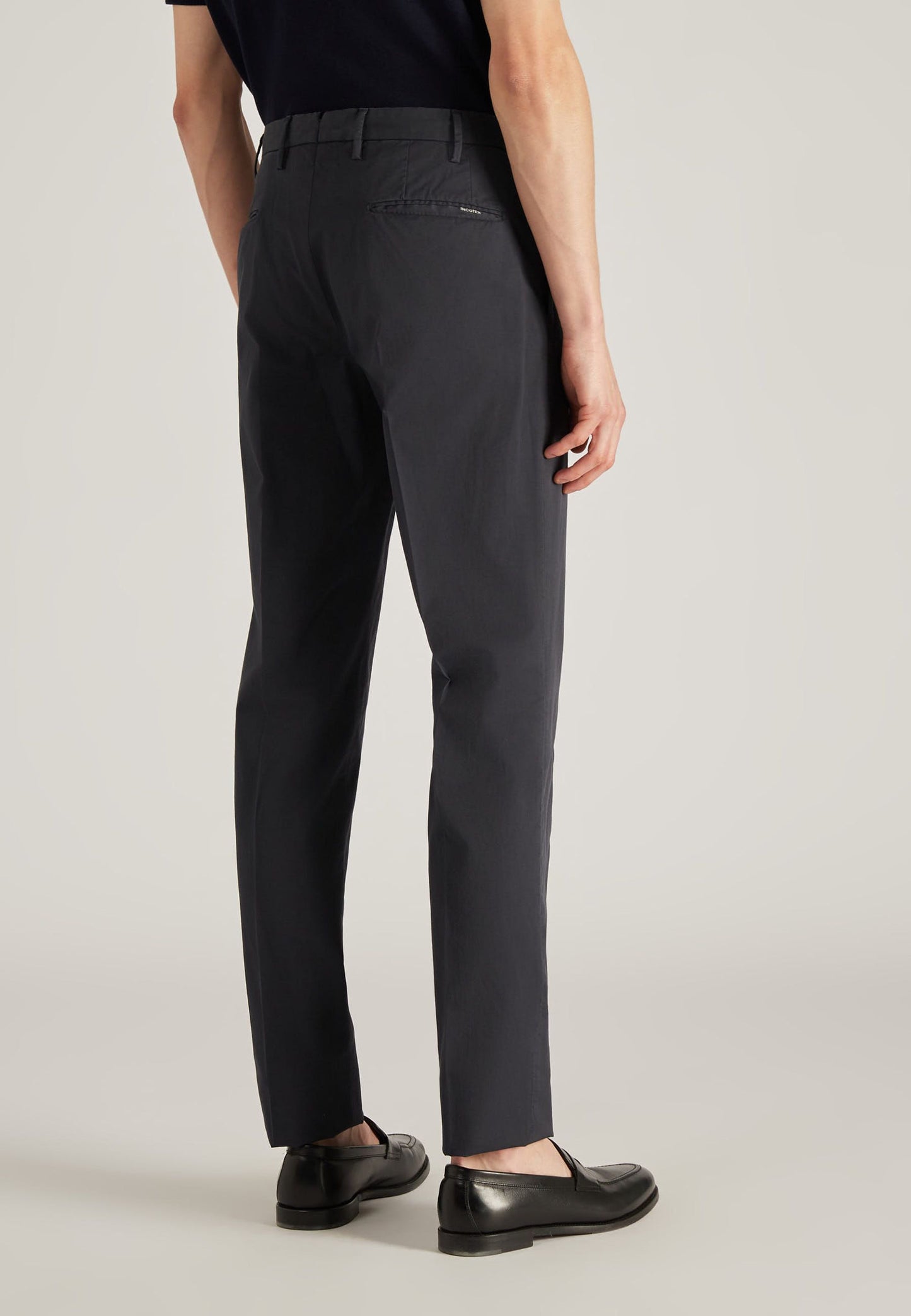 Slim-fit certified Royal Batavia cotton trousers