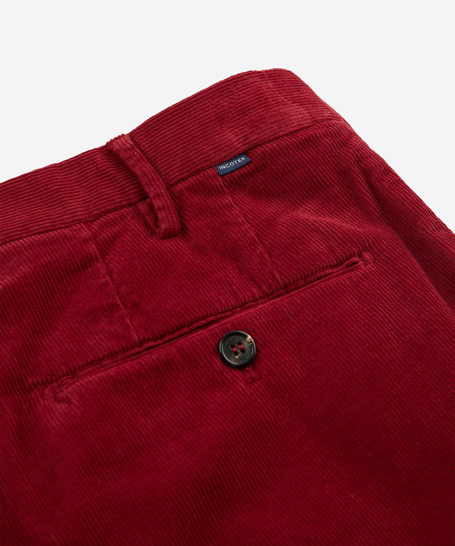 Pantalon coupe ajustée en velours côtelé