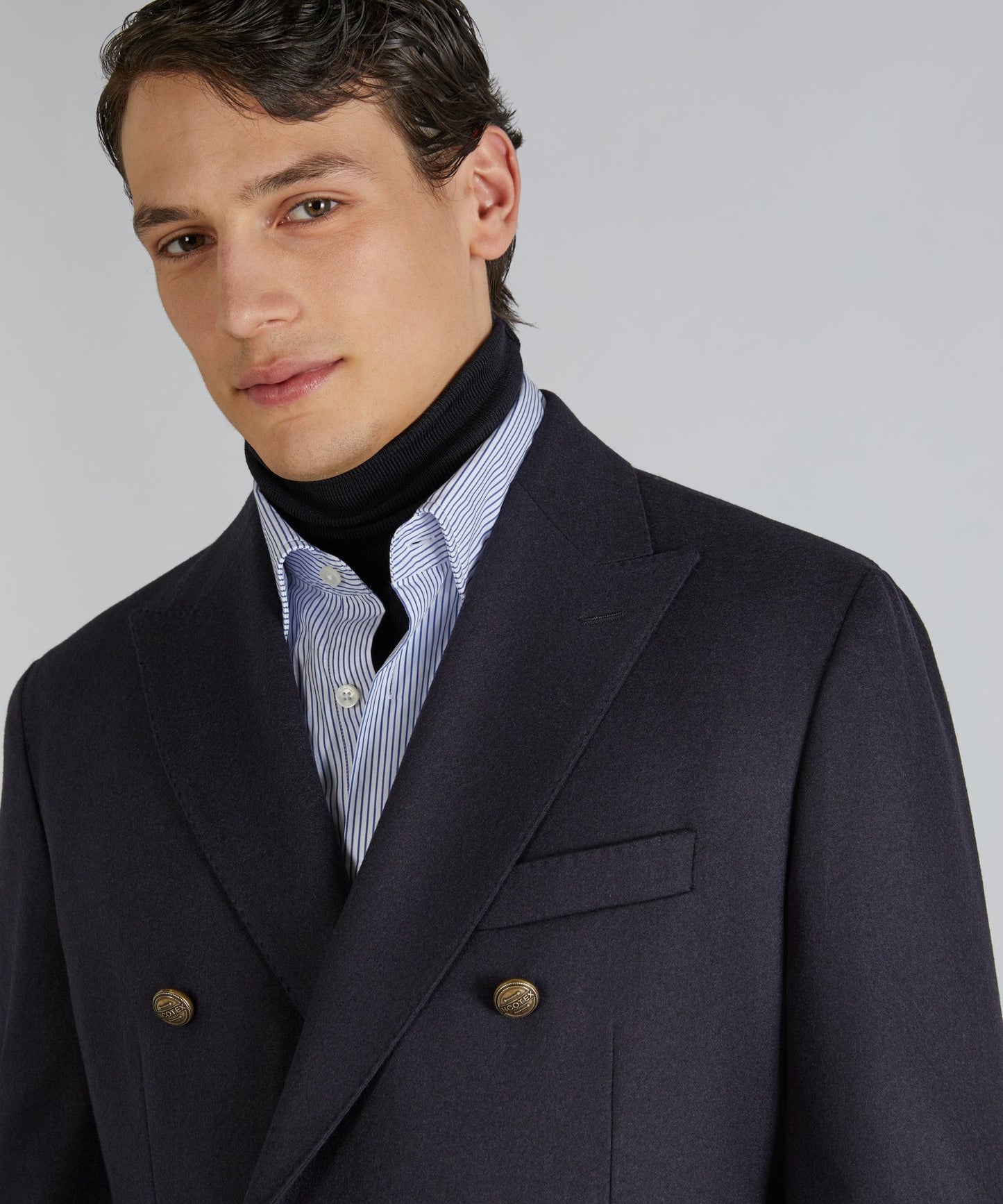 Slim fit double-breasted jacket in wool and cashmere flannel