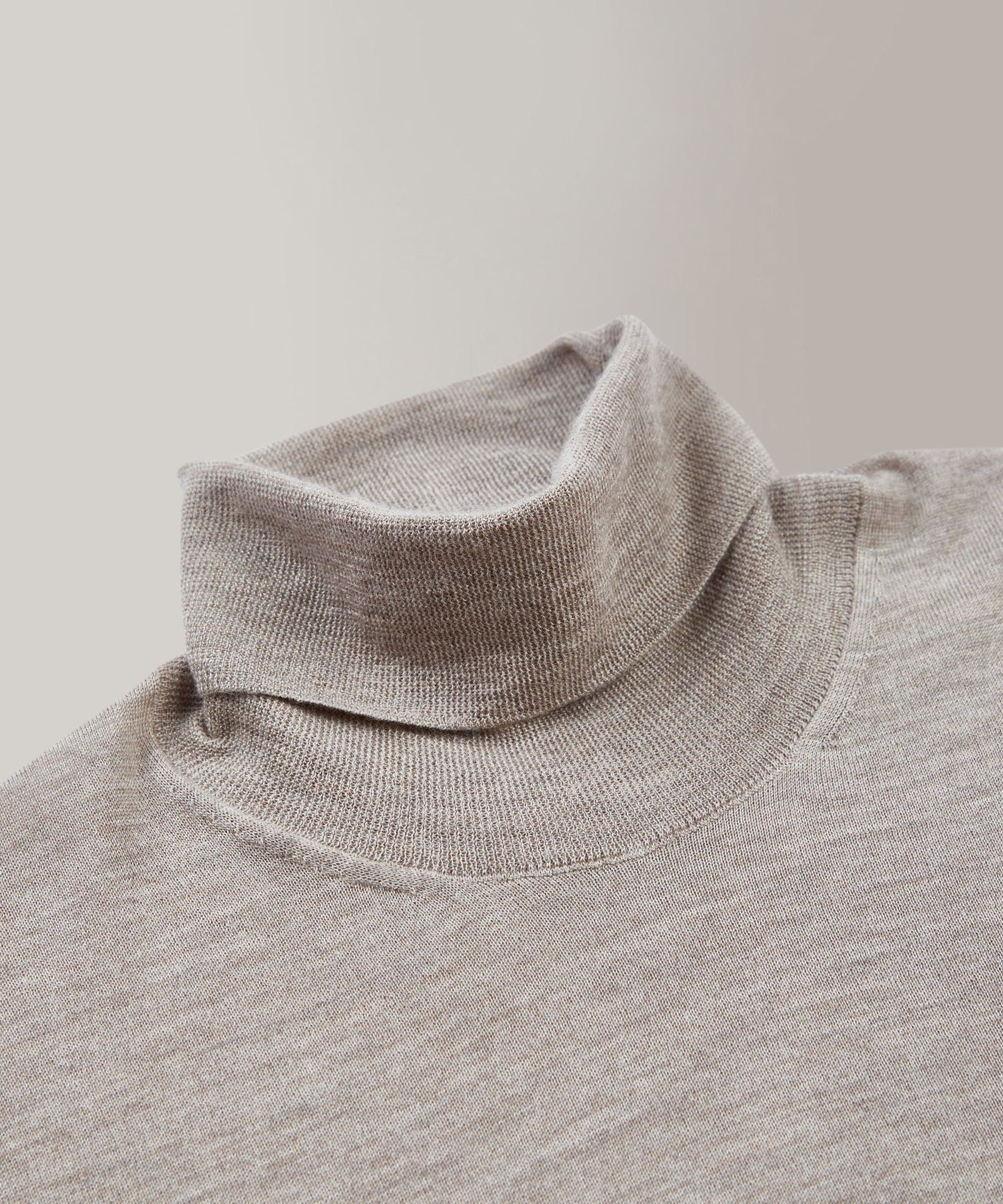 Slim-fit cashmere and silk turtleneck sweater