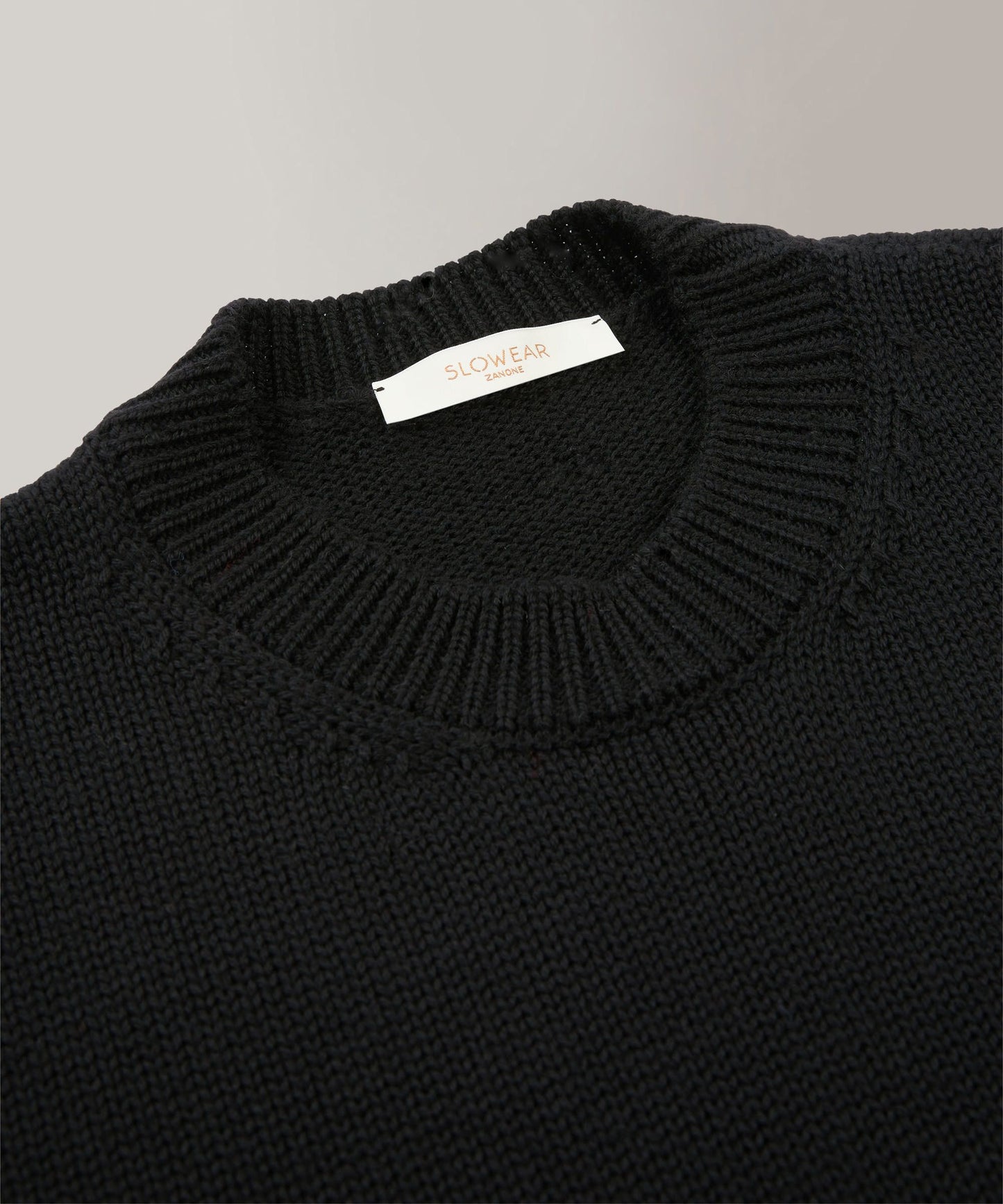 Regular-fit crewneck sweater in certified merino wool