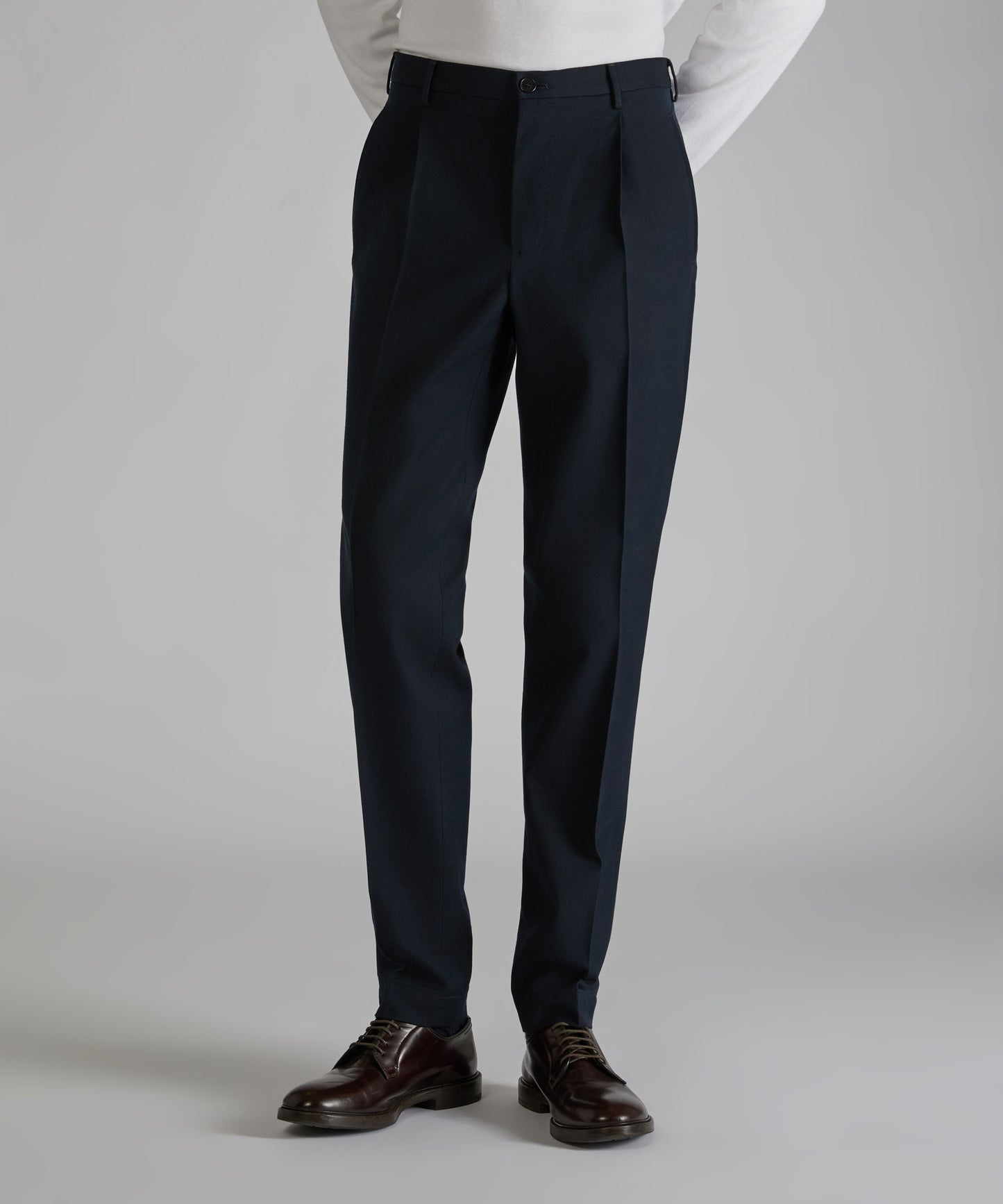 Tapered-fit trousers in cotton and wool twill